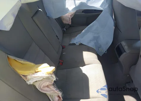 2016 Toyota Camry Le z USA, uszkodzony, nr VIN 4T1BF1FK8GU543603